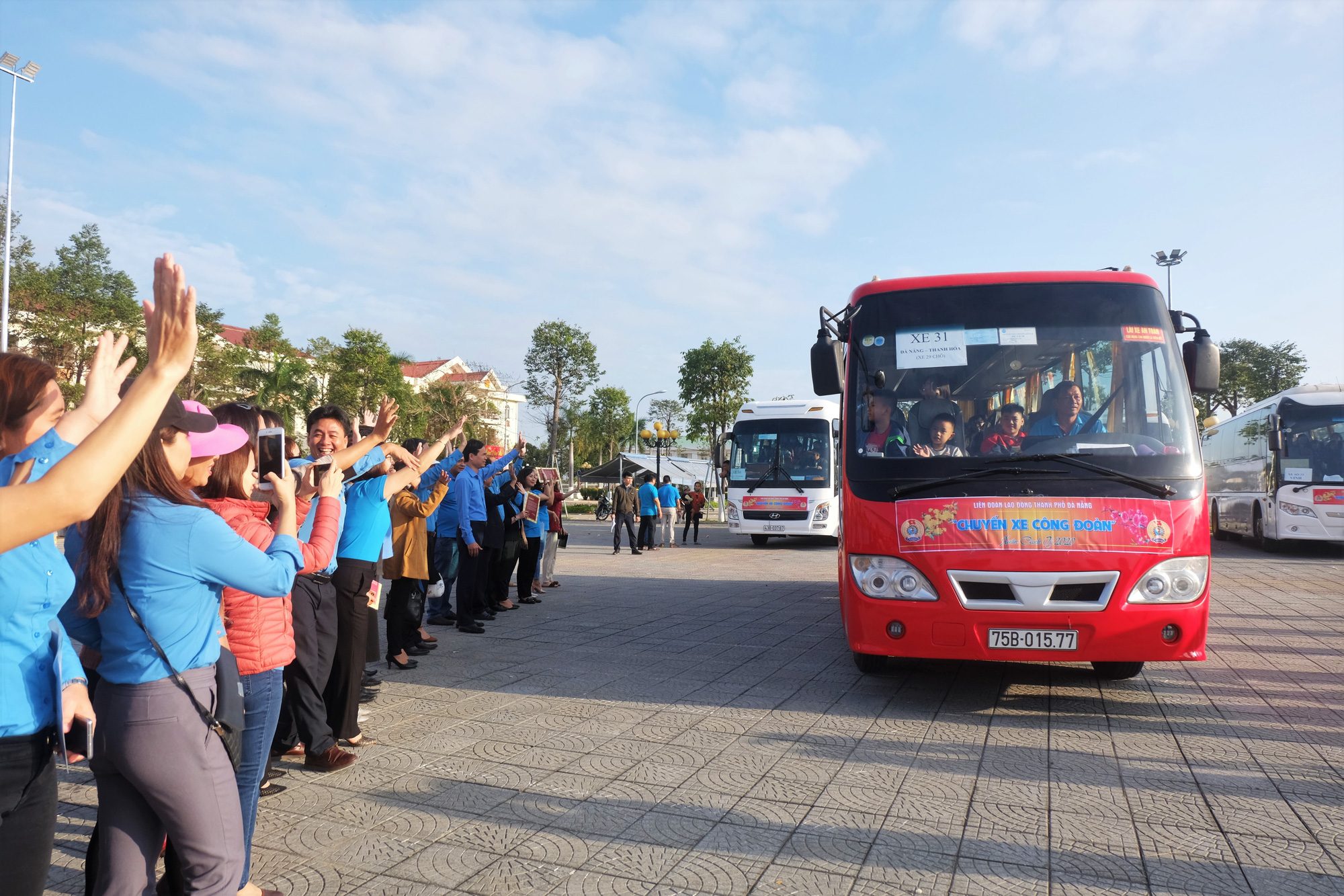 Đà Nẵng: Niềm vui 2.500 lao động trên "Chuyến xe Công đoàn"