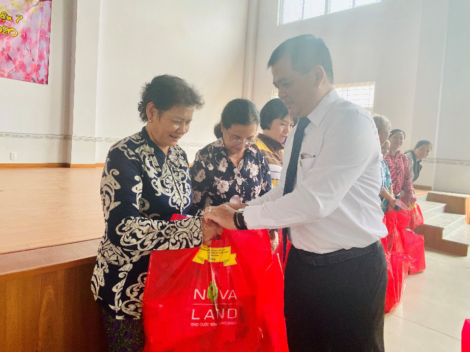 Tập đo&agrave;n Novaland: Lan tỏa y&ecirc;u thương, xu&acirc;n về hạnh ph&uacute;c - Ảnh 6.