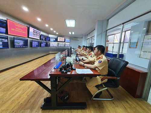 TP HCM: Tổ Điều h&agrave;nh giao th&ocirc;ng trực xuy&ecirc;n Tết qua đường d&acirc;y n&oacute;ng - Ảnh 1.