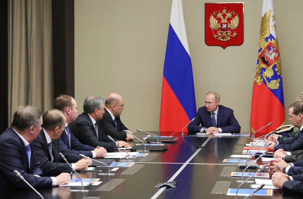 Ông Putin vẫn bí mật về vai trò tương lai