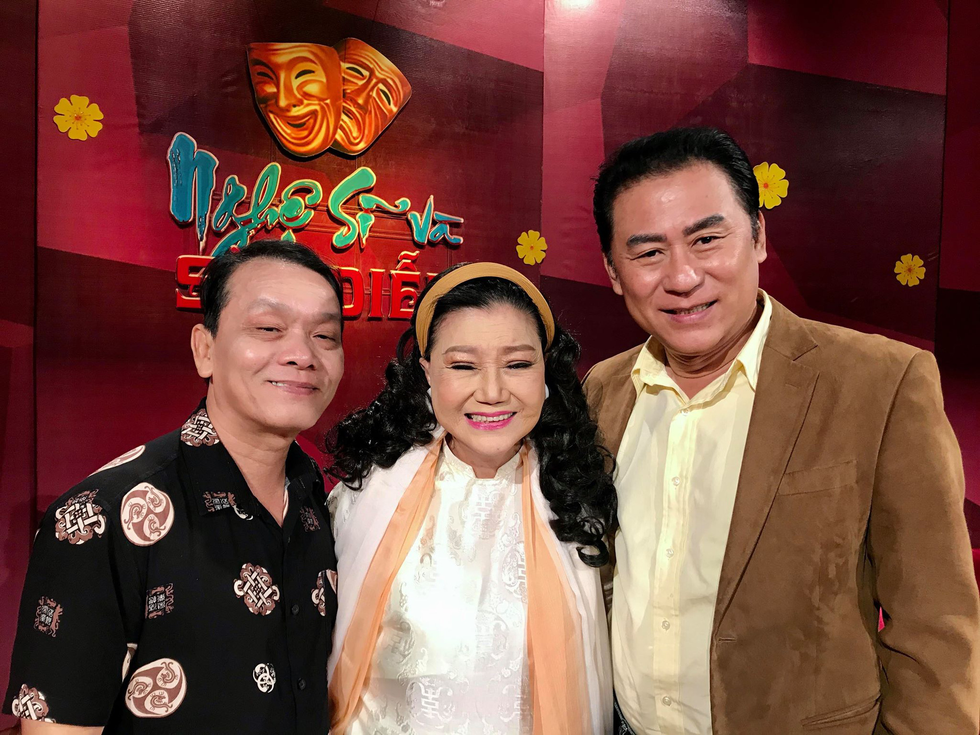 NSND Kim Cương "soi" chương trình đón năm mới của HTV