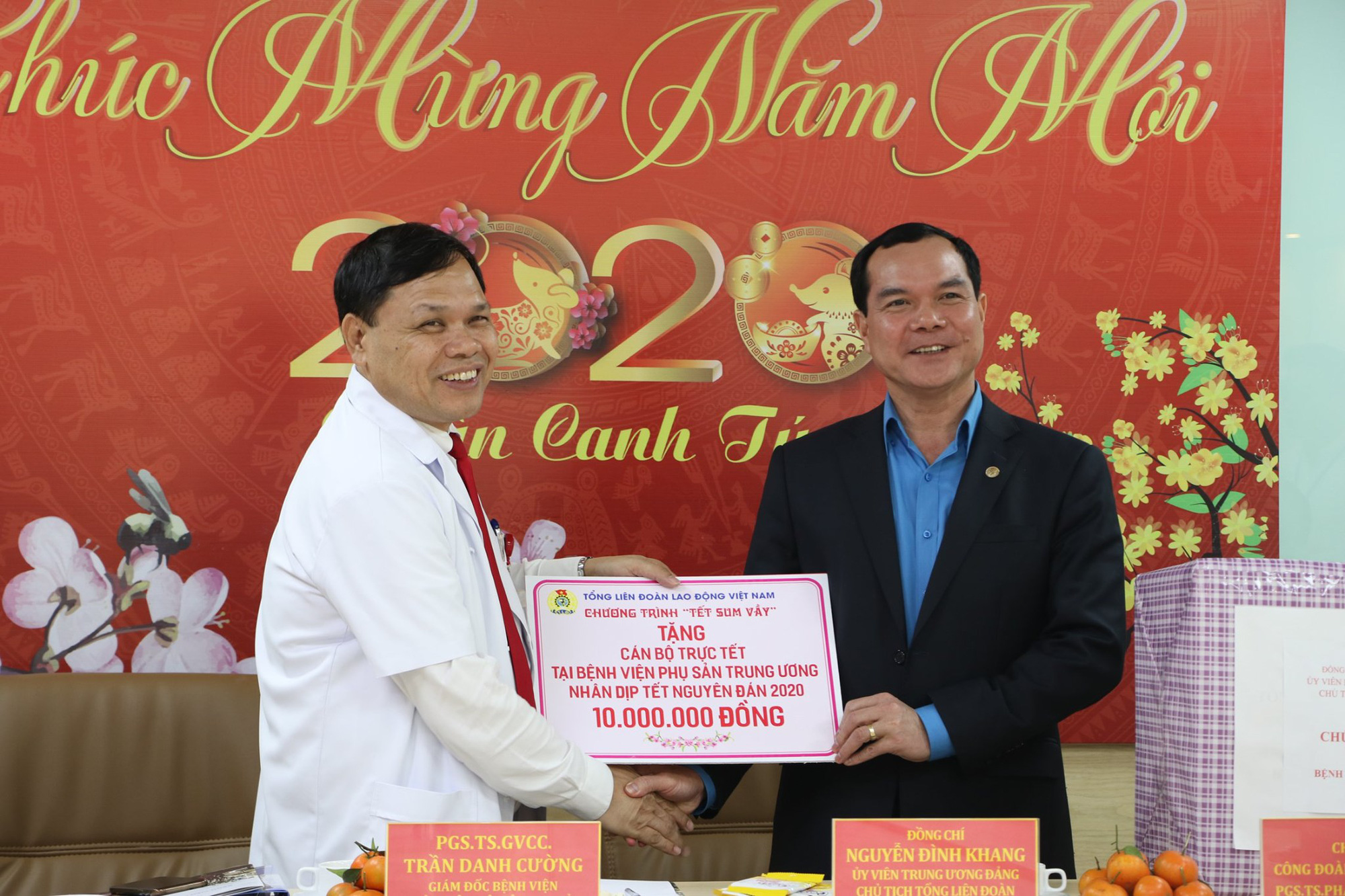 Chủ tịch Tổng LĐLĐ Việt Nam thăm, chúc tết Bệnh viện Phụ sản Trung ương