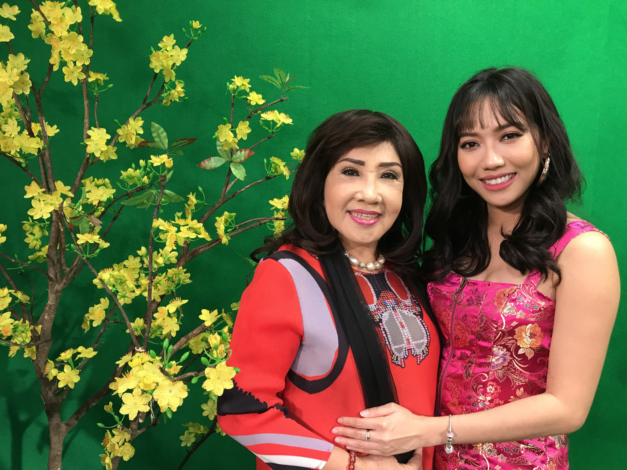 Minh Dự, Diệu Nhi, Khả Như du xuân nhớ ơn người đưa đò