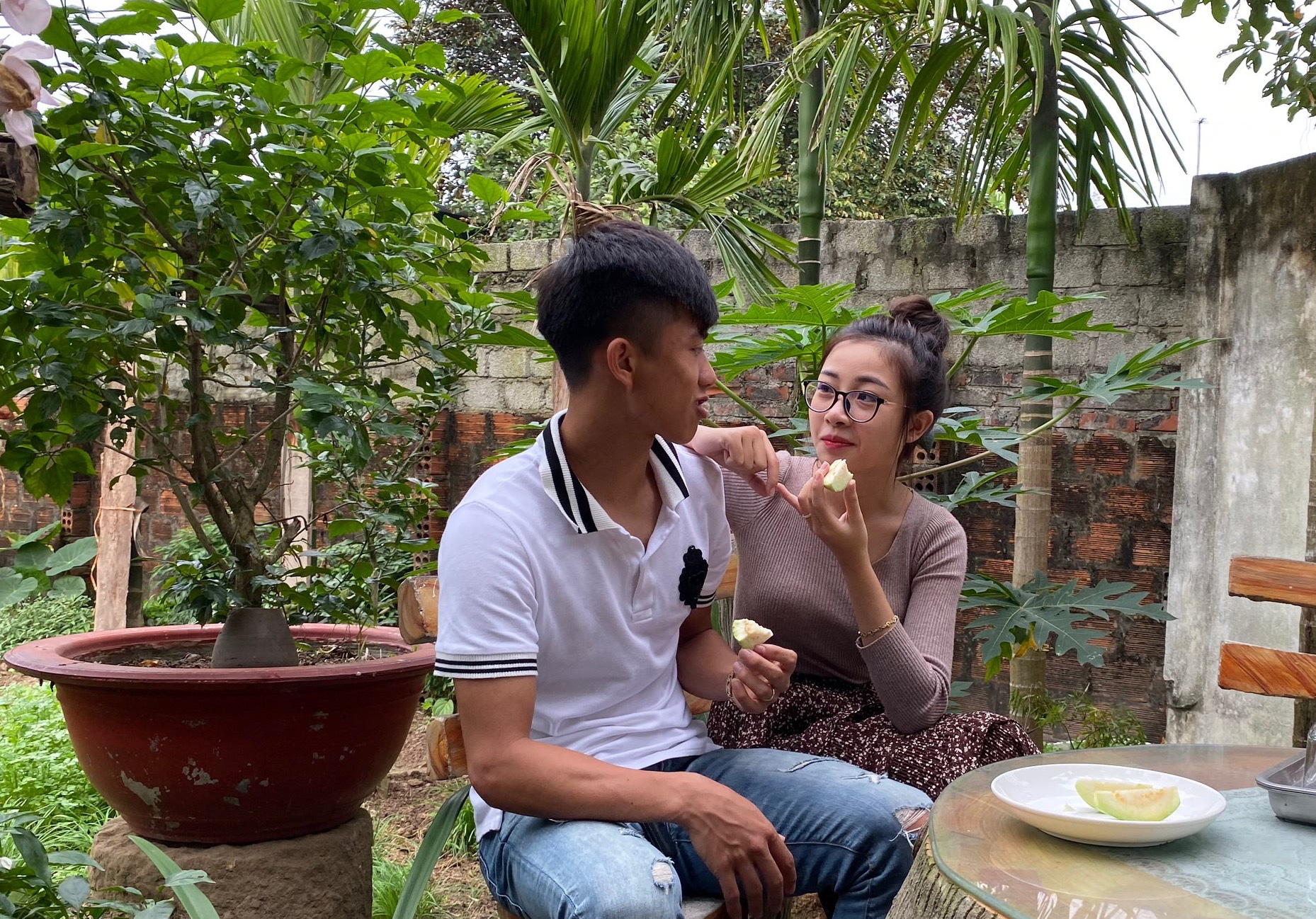 Phan Văn Đức h&aacute;o hức đ&oacute;n Tết tại nh&agrave; vợ, hồi hộp trước lễ cưới lớn v&agrave;o m&ugrave;ng 6 Tết - Ảnh 2.