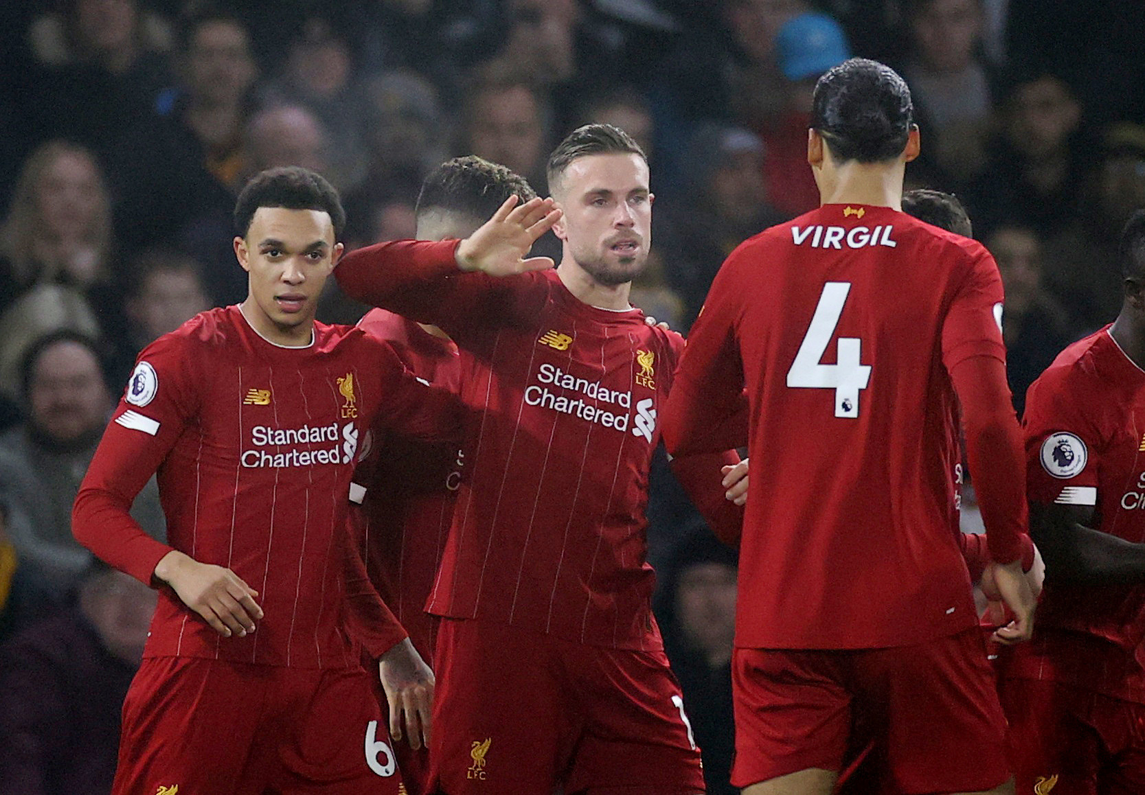 "Thần tài" Firmino tỏa sáng, Liverpool thắng nghẹt thở chủ nhà Wolverhampton