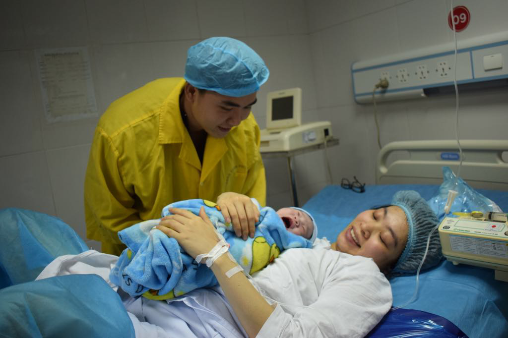 C&ocirc;ng d&acirc;n nh&iacute; nặng 3,5 kg x&ocirc;ng đất Bệnh viện Phụ sản Trung ương - Ảnh 6.