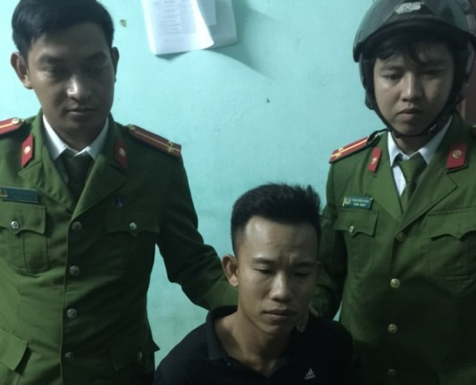 Mang ma túy “chơi” đêm giao thừa, một thanh niên bị bắt giữ