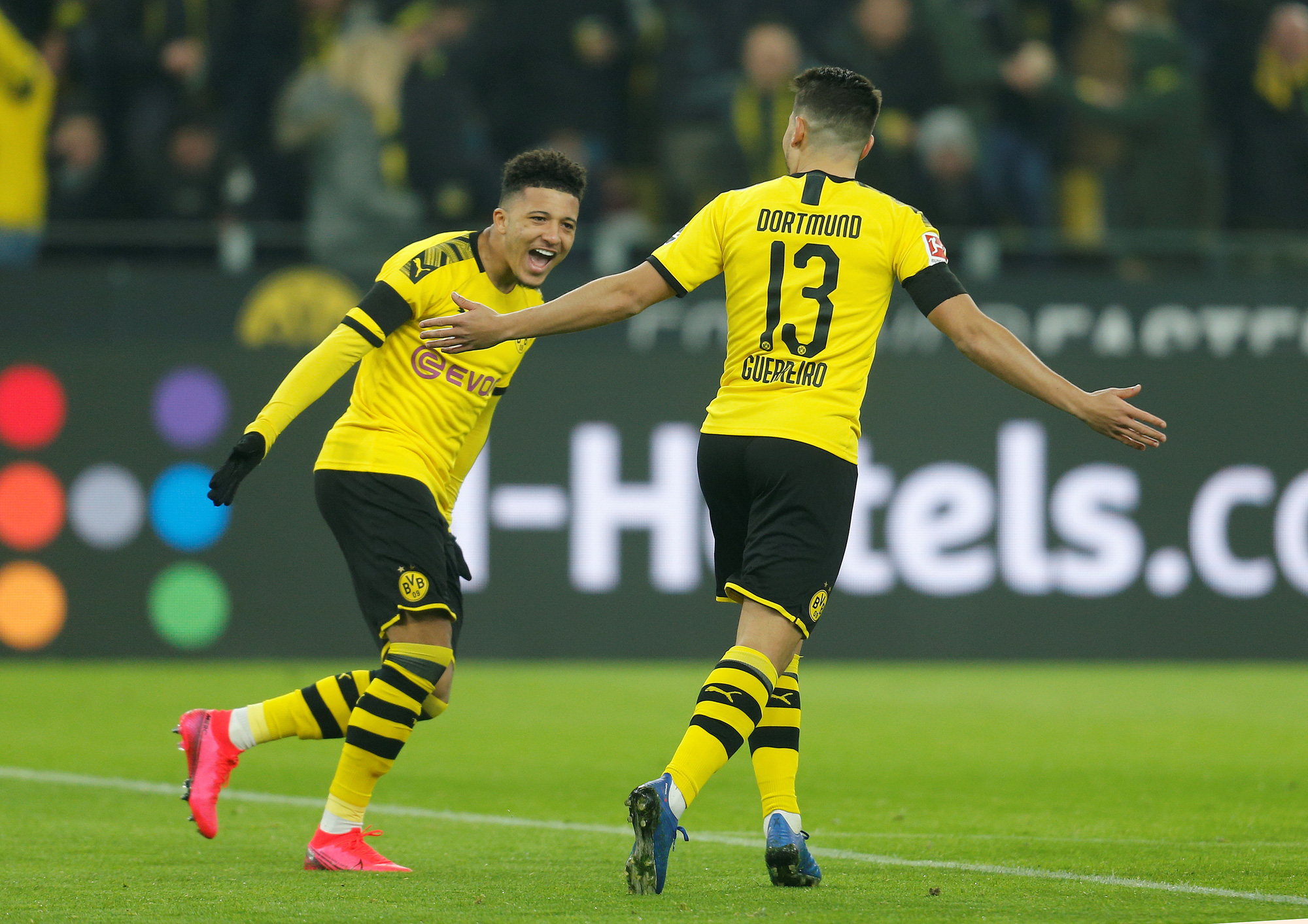 Haaland lập si&ecirc;u kỷ lục, Bundesliga kinh ho&agrave;ng với Dortmund - Ảnh 3.