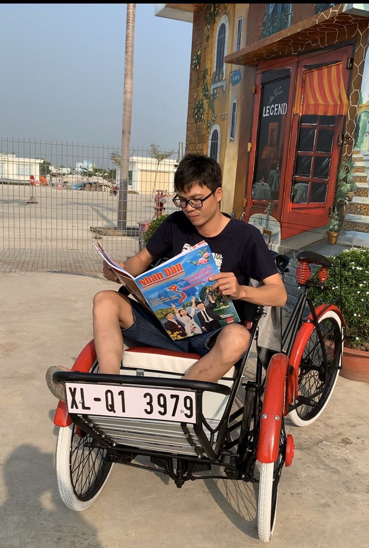 Độc đáo làng bích họa ở Khu Du lịch Cáp treo Núi Sam - Ảnh 3.
