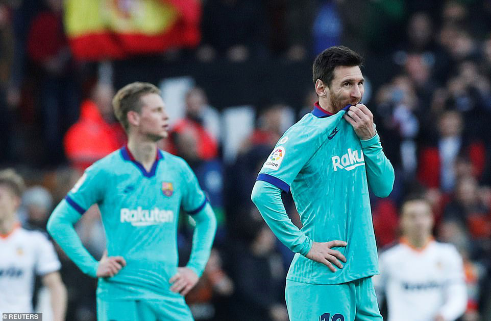 Messi không tin chủ tịch Barcelona, muốn dứt áo ra đi