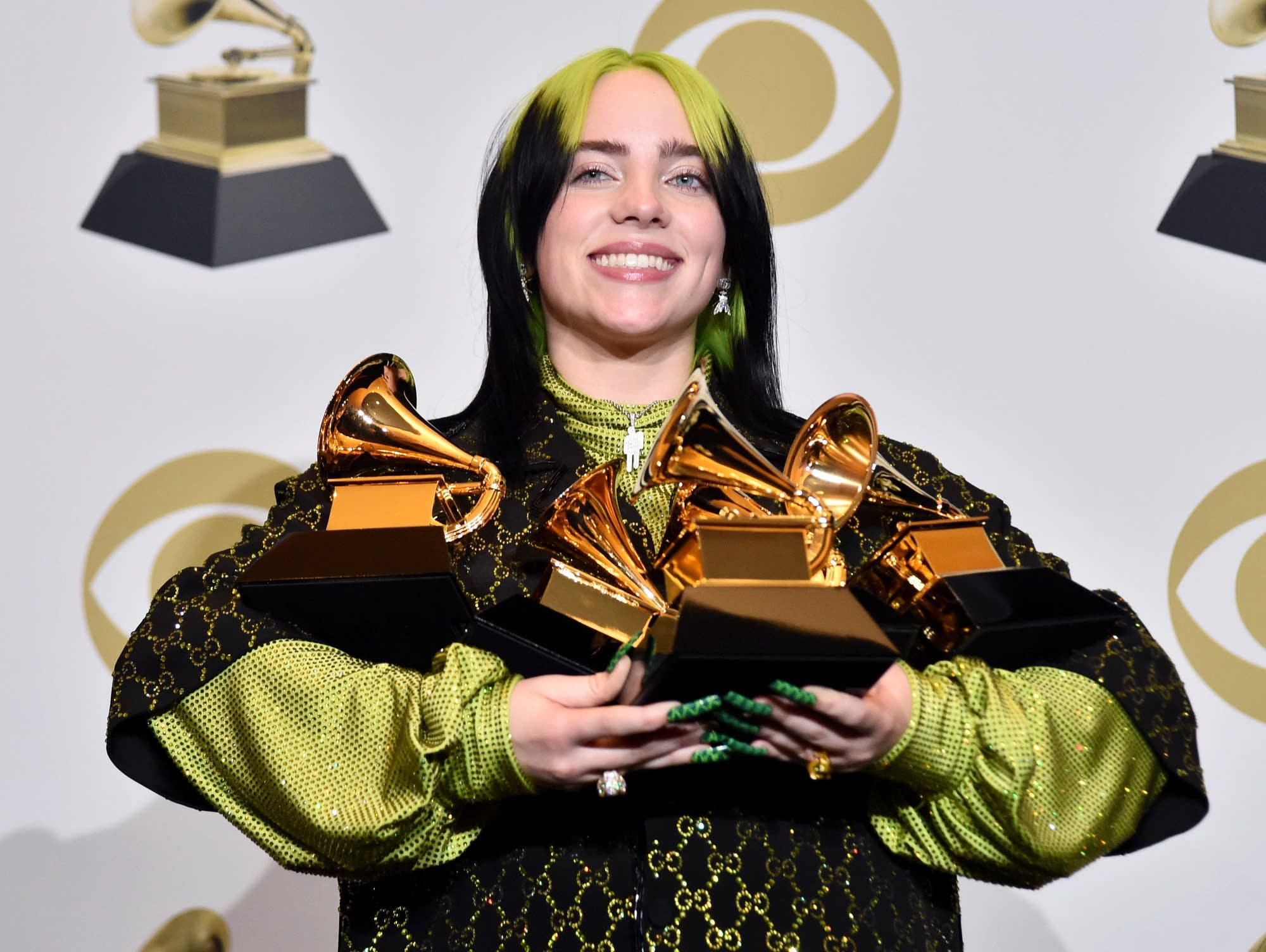 Grammy 2020 bủa vây scandal
