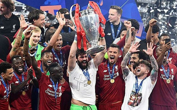 Alisson Becker: Tr&ecirc;n h&agrave;nh tr&igrave;nh trở th&agrave;nh huyền thoại - Ảnh 7.