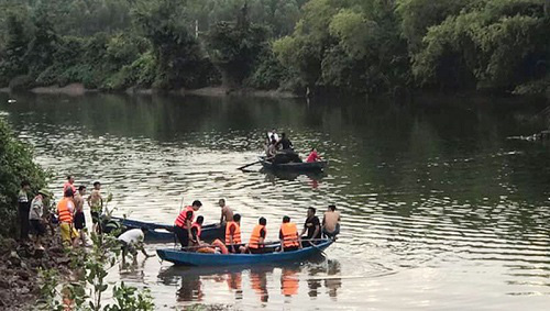 Đi hái cam ngày mùng 4 Tết, thuyền lật khiến người phụ nữ chết đuối thương tâm