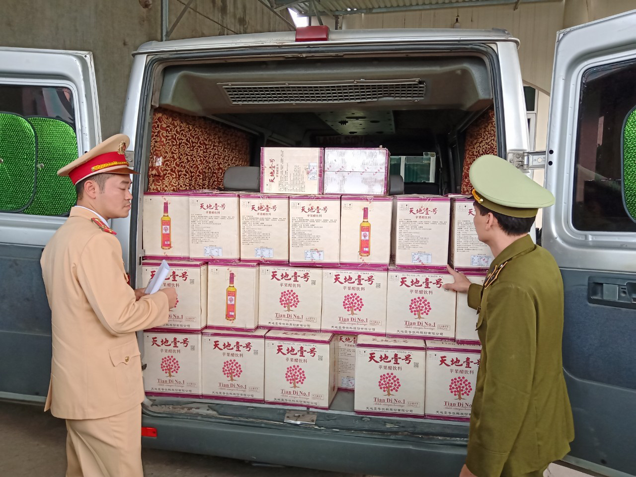 Quyết liệt chặn gian lận thương mại