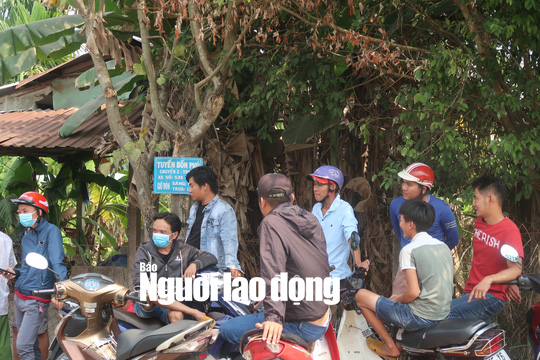 CLIP: Người đàn ông bị bắn, cướp xe ở Củ Chi