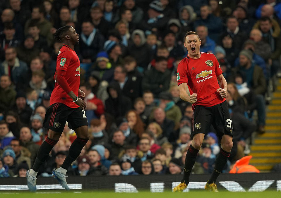 Thắng đại chiến ở Etihad, Man United vẫn vuột v&eacute; chung kết League Cup - Ảnh 4.