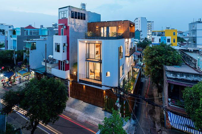 Ng&ocirc;i nh&agrave; kh&ocirc;ng thấy cửa ra v&agrave;o - Ảnh 4.