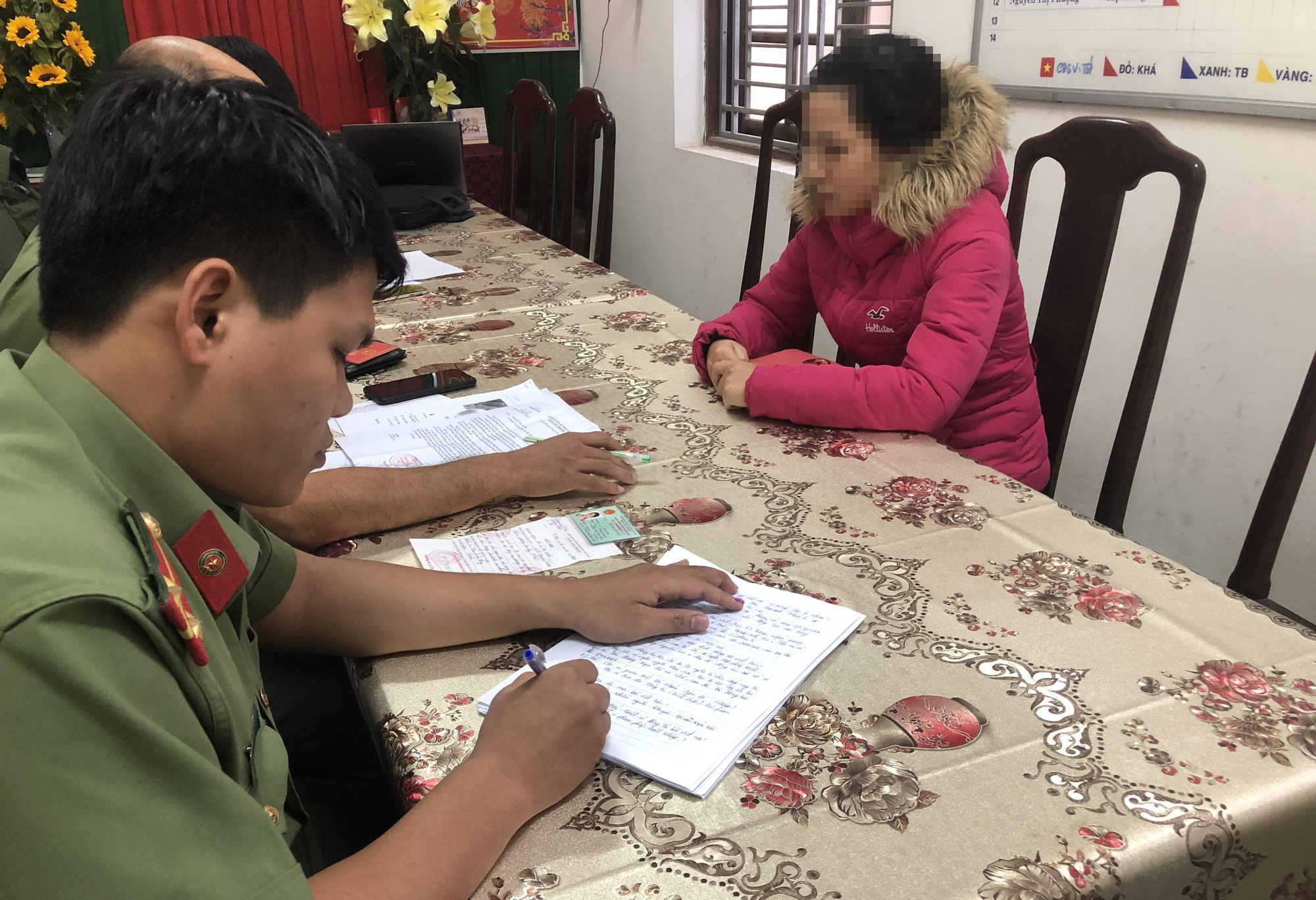 Lên Facebook bịa chuyện 1 người Trung Quốc nhập viện do nhiễm virus corona, bị phạt 12,5 triệu đồng - Ảnh 1.