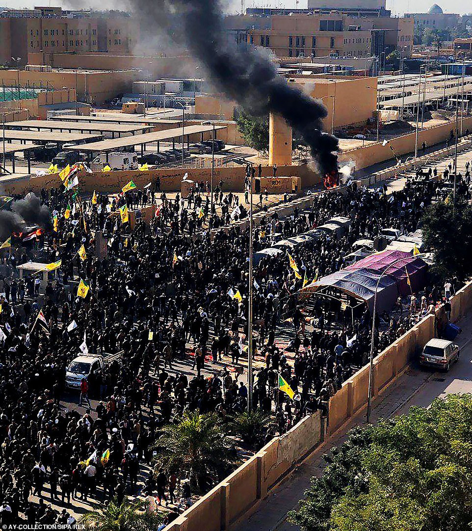 Tướng Soleimani thiệt mạng: Đỉnh điểm của 7 ng&agrave;y chết ch&oacute;c Mỹ- Iran - Ảnh 3.