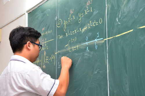 Giáo dục không thể lệch pha với thế giới