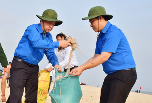 D&acirc;n chỉ mong c&aacute;n bộ ti&ecirc;n phong! - Ảnh 1.