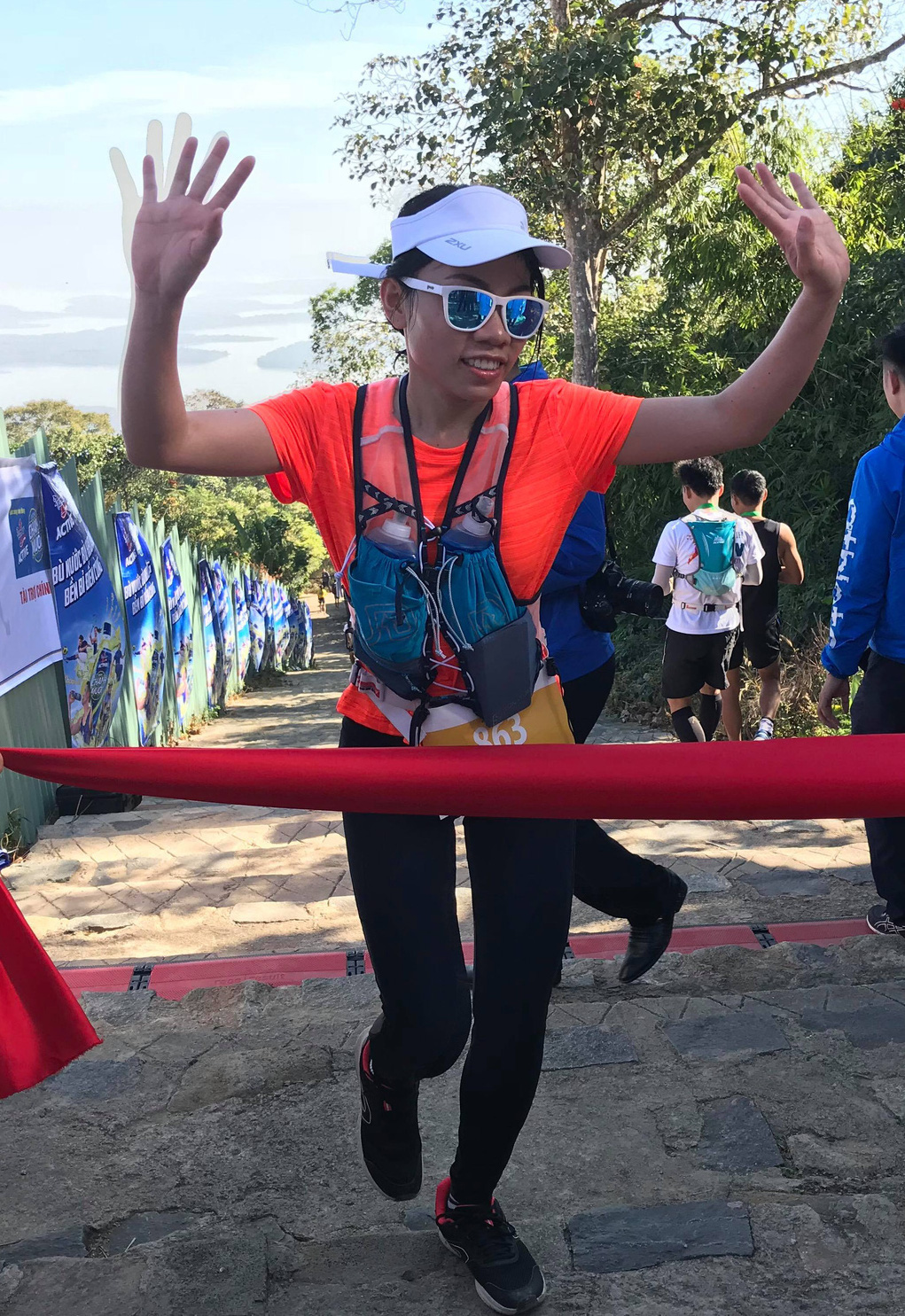 Chân chạy số 1 Việt Nam lên ngôi Nữ hoàng leo núi Bà Rá - Ảnh 5.