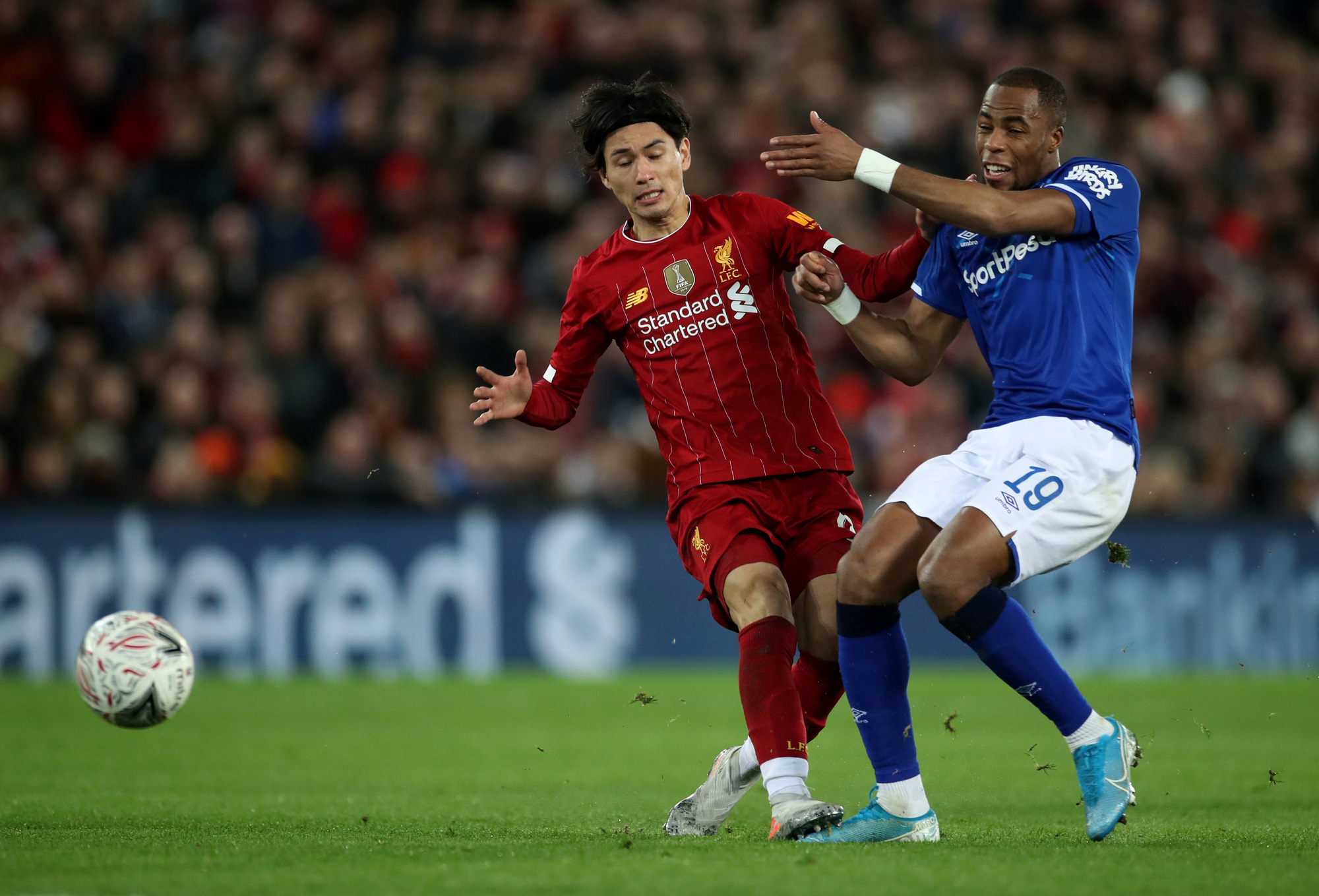 Người nhện rực sáng, Liverpool quật ngã Everton trận derby - Ảnh 3.