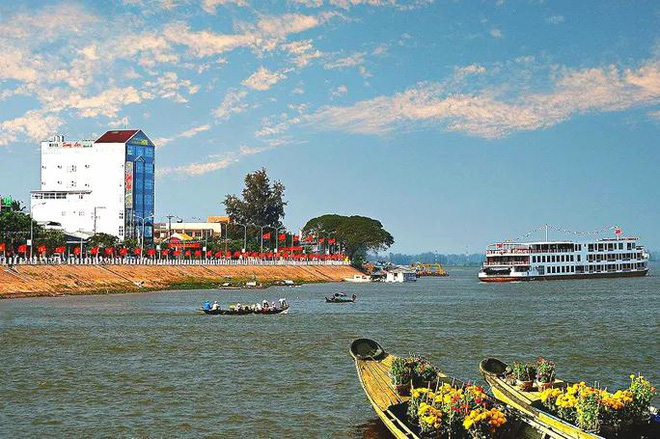 K&ecirc;u gọi đầu tư x&acirc;y cầu vượt s&ocirc;ng Tiền 2.500 tỷ ở T&acirc;n Ch&acirc;u - Ảnh 1.