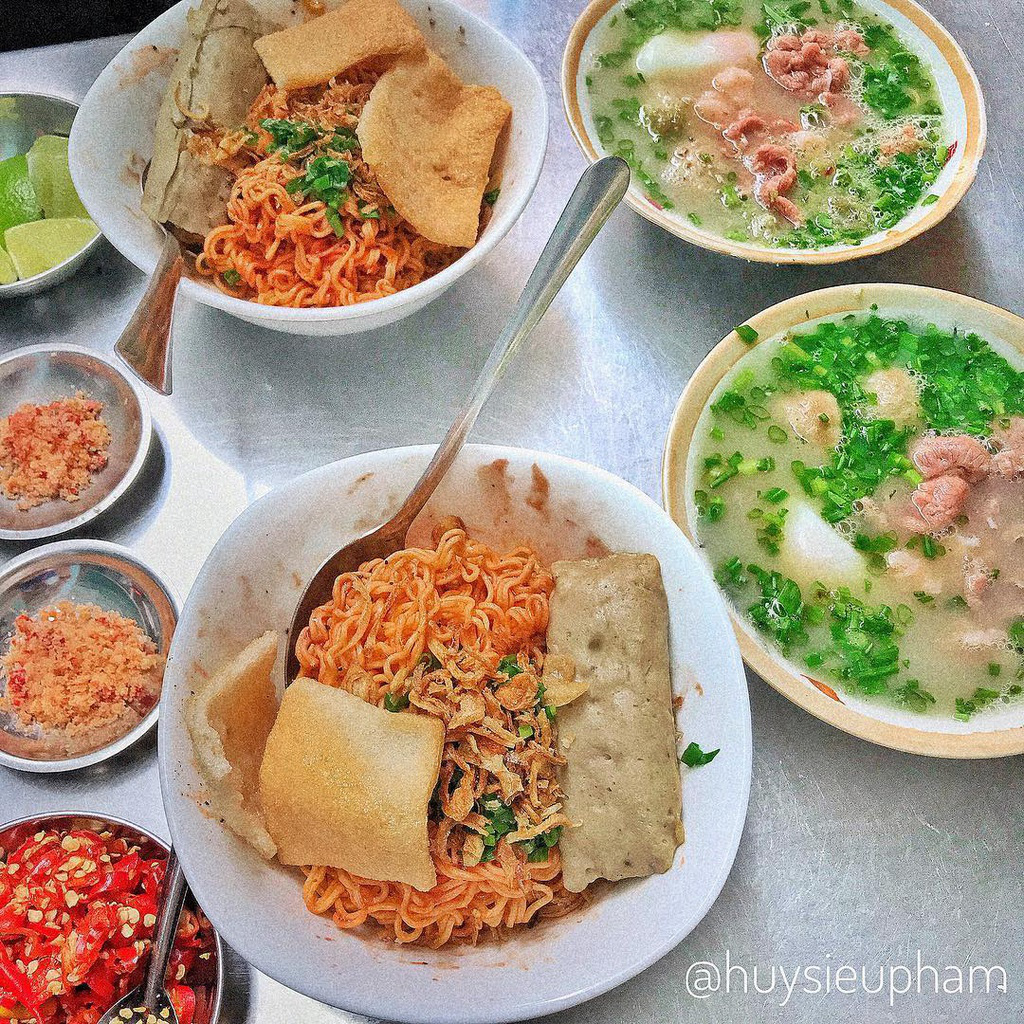 4 địa chỉ b&uacute;n nước ở TP HCM được c&aacute;c t&iacute;n đồ ẩm thực y&ecirc;u th&iacute;ch - Ảnh 5.