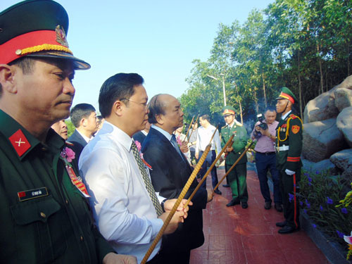 Hoàn thành nâng cấp di tích Đền liệt sĩ Núi Quế - Anh Linh Đài