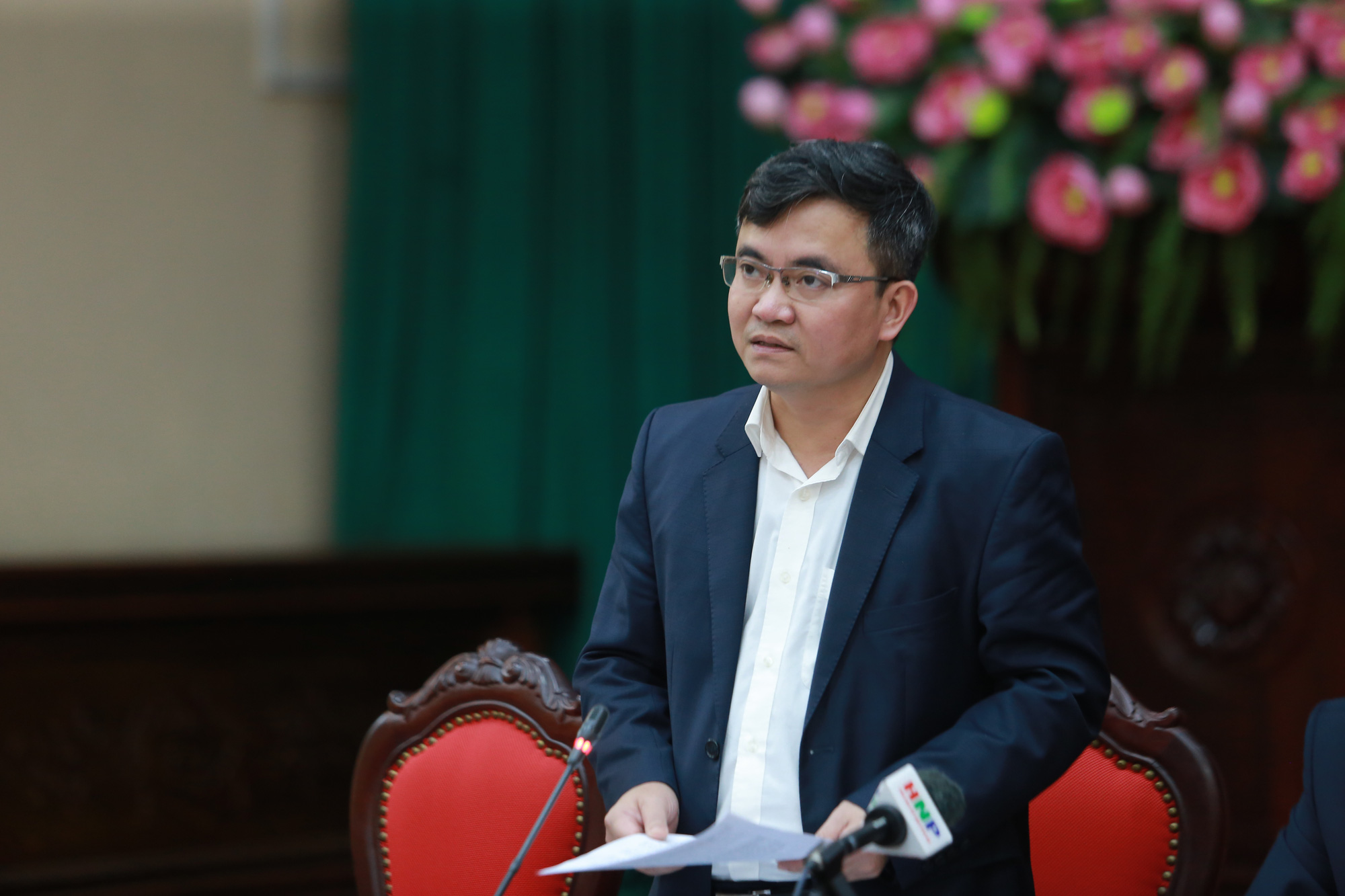 Vụ xẻ thịt đất rừng Sóc Sơn: Huyện nhận xử lý chậm, Hà Nội khen xử lý nghiêm túc cán bộ vi phạm - Ảnh 1.