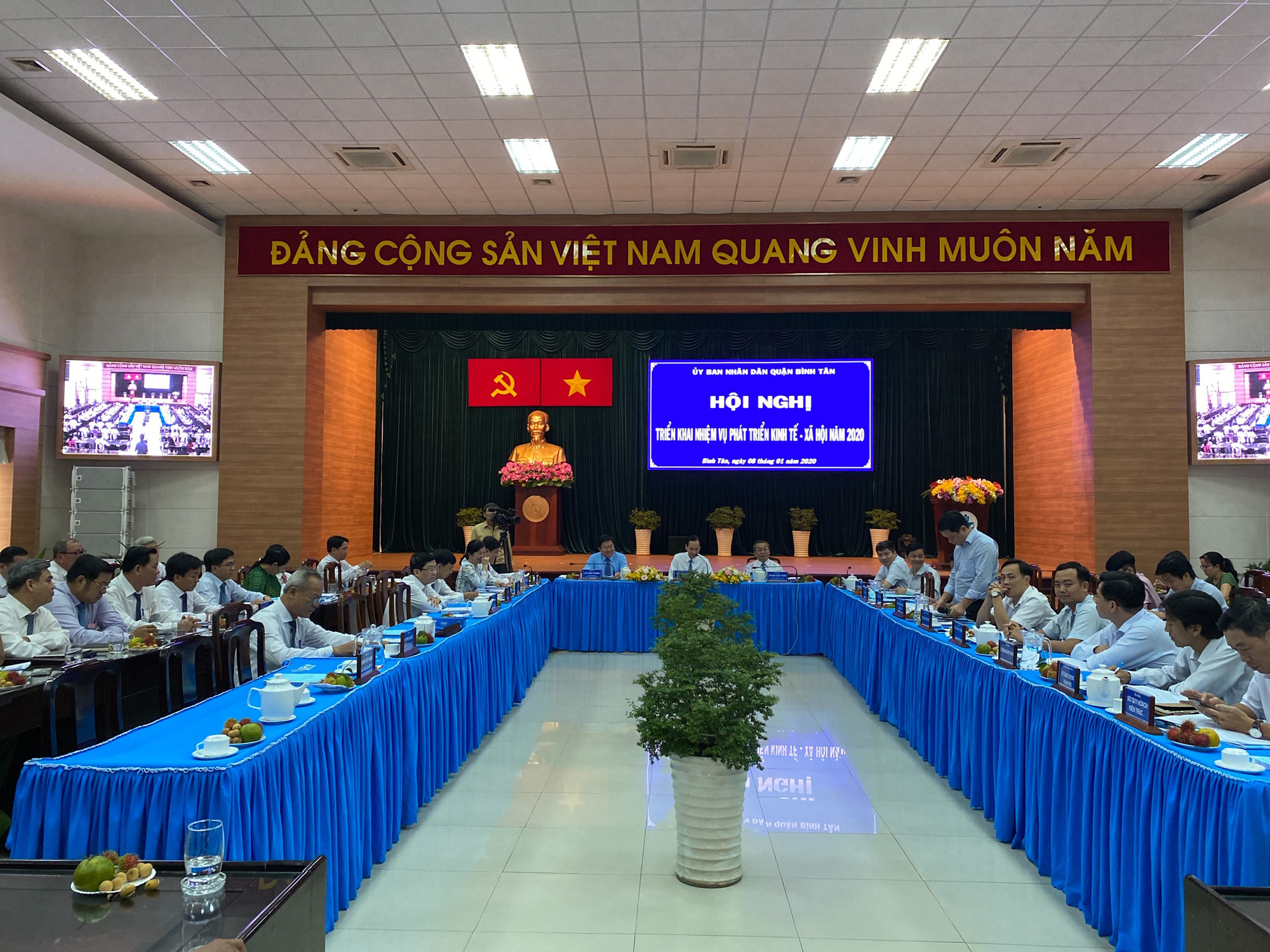 Đẩy mạnh cải cách hành chính, xây dựng chính quyền điện tử