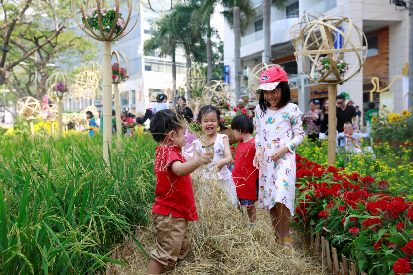 Hội hoa Xu&acirc;n Ph&uacute; Mỹ Hưng Tết Canh T&yacute; 2020: Rước Lộc Đồng Hoa - Ảnh 6.