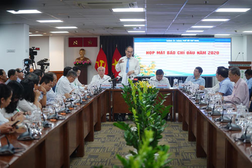 Lãnh đạo TP HCM giải đáp nhiều câu hỏi "nóng"
