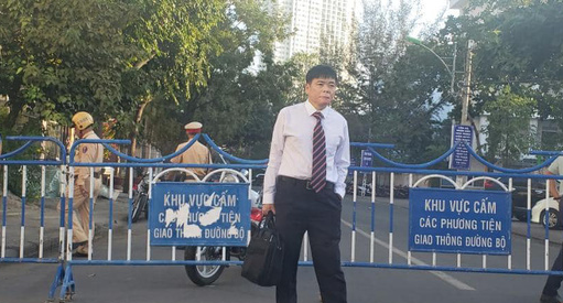 An ninh thắt chặt tại phiên tòa xét xử vợ chồng luật sư Trần Vũ Hải