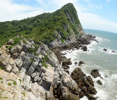 Rong ruổi trên đảo Quan Lạn