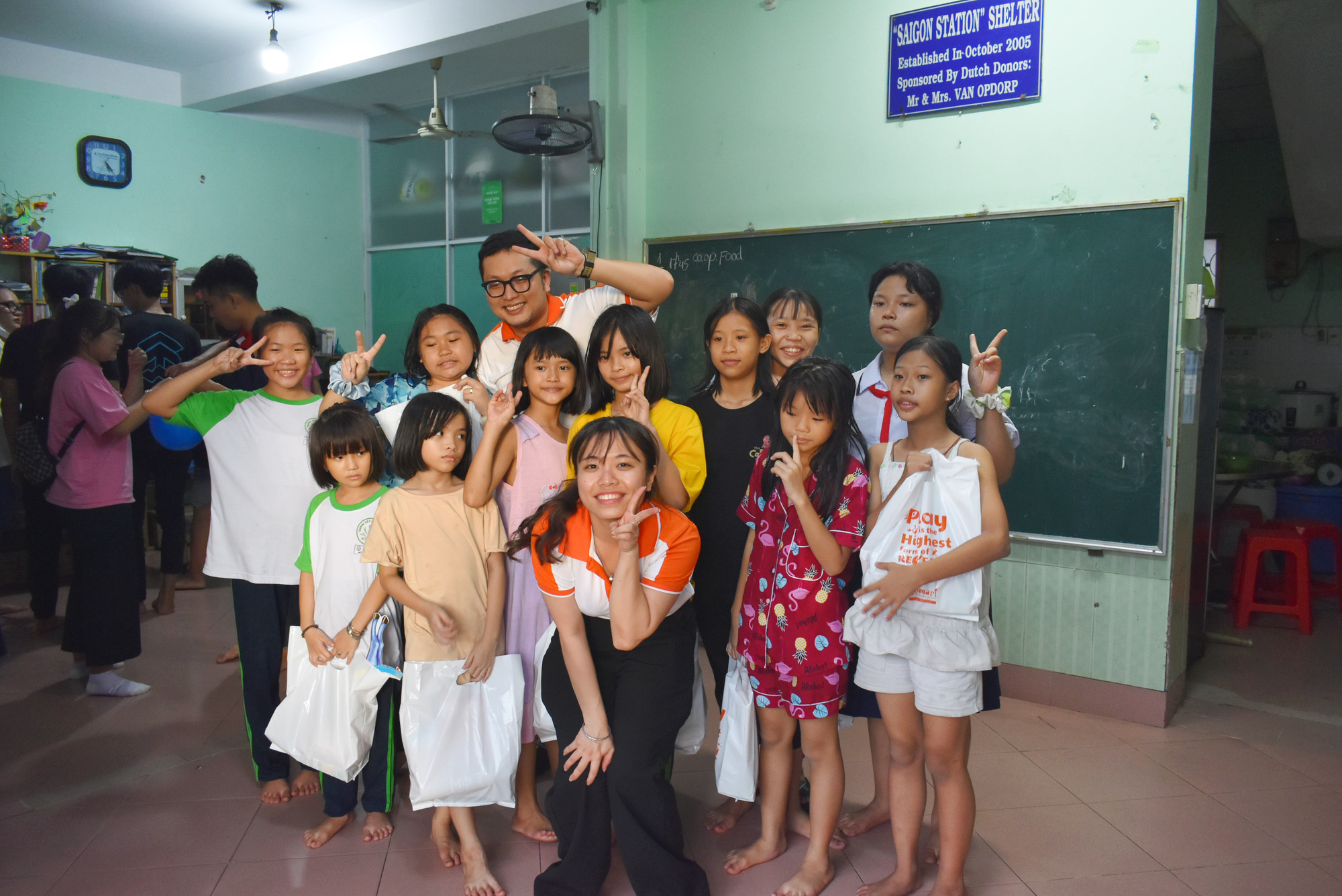 iSMART Education mang Tết Trung thu đến với 150 trẻ cơ nhỡ - Ảnh 3.
