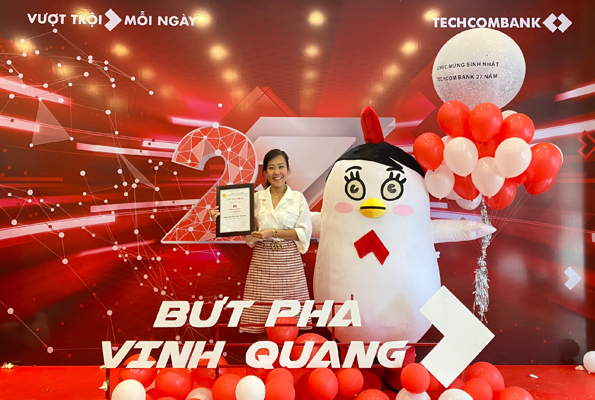 Techcombank - ngân hàng duy nhất đạt giải thưởng top 10 nhãn hiệu nổi tiếng Việt Nam 2020