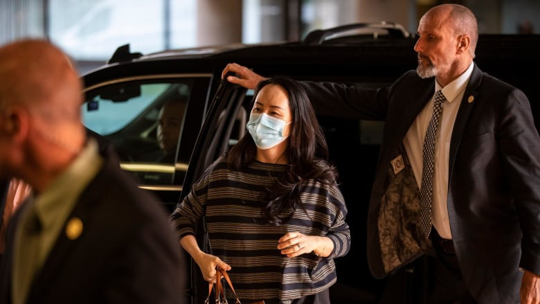 Tổng thống Trump can thiệp vụ dẫn độ “công chúa Huawei”?