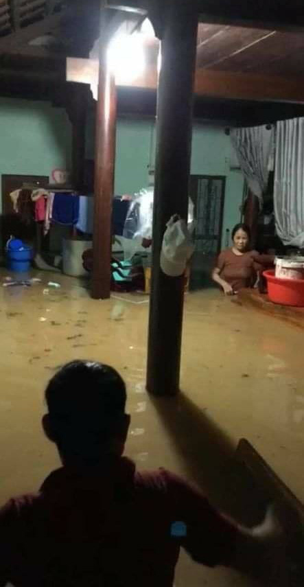 Mưa lớn, 3 thủy điện đang xả hơn 1.890 m3 nước/giây, Quảng Nam yêu cầu sơ tán dân - Ảnh 5.