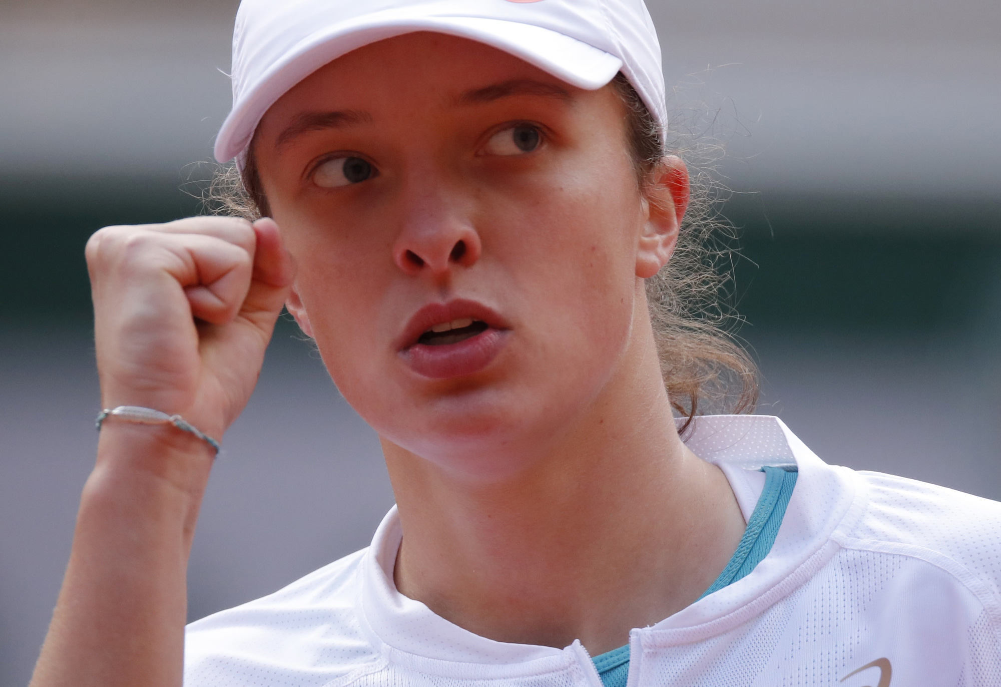 Học quần vợt qua game, Swiatek vẫn trở th&agrave;nh Nữ ho&agrave;ng Roland Garros 2020 - Ảnh 6.