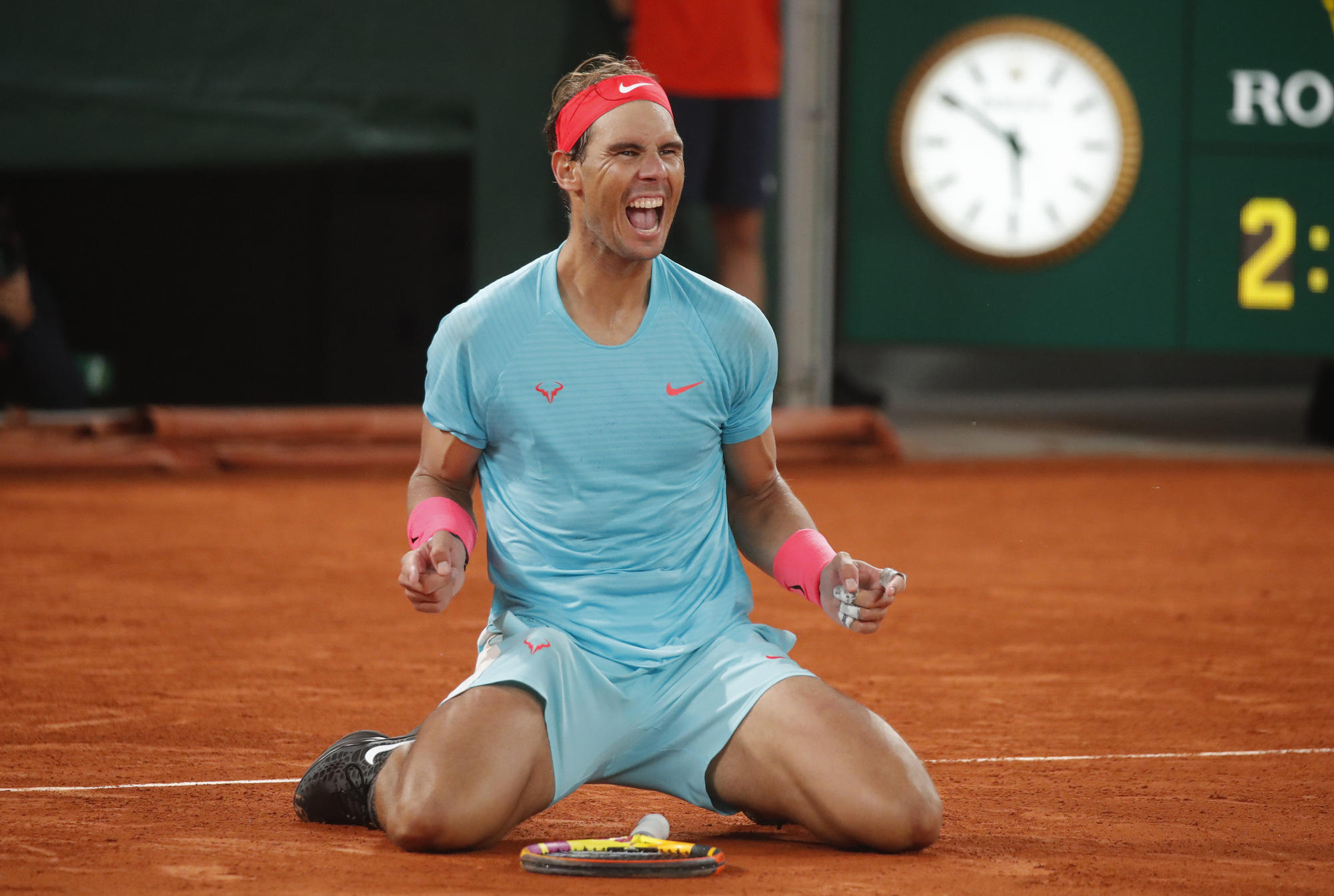 V&ocirc; địch Roland Garros 2020, Nadal san bằng kỷ lục Grand Slam của Federer - Ảnh 6.