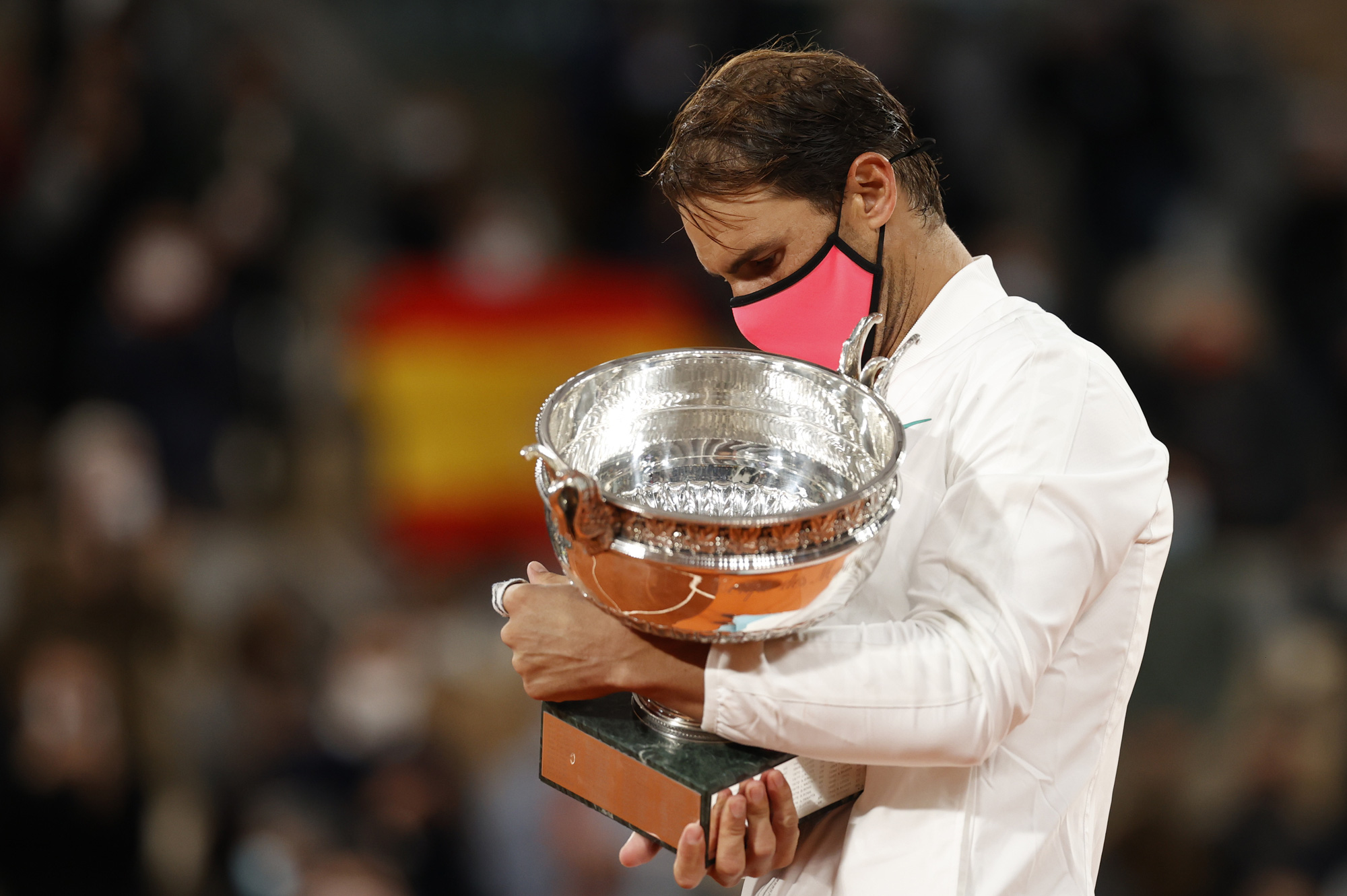 Novak Djokovic: Rafael Nadal xứng đ&aacute;ng l&agrave; vua s&acirc;n đất nện! - Ảnh 3.
