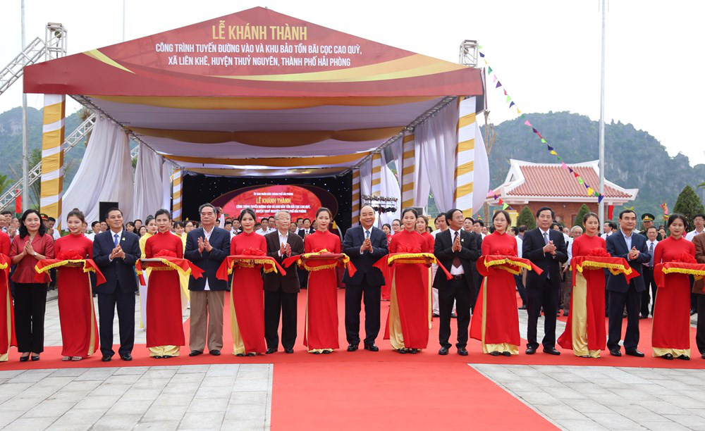 Thủ tướng khánh thành Khu bảo tồn bãi cọc Cao Quỳ