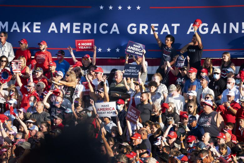 Cảnh b&aacute;o trực diện của b&aacute;c sĩ Fauci nhằm v&agrave;o Tổng thống Trump - Ảnh 1.