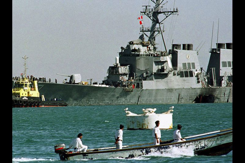 USS Cole bị đánh bom giữa ban ngày: Bài học xương máu 20 năm của Mỹ