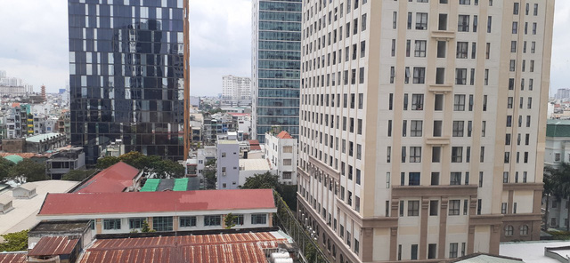 Những nghịch lý trên thị trường bất động sản năm 2020 - Ảnh 2.