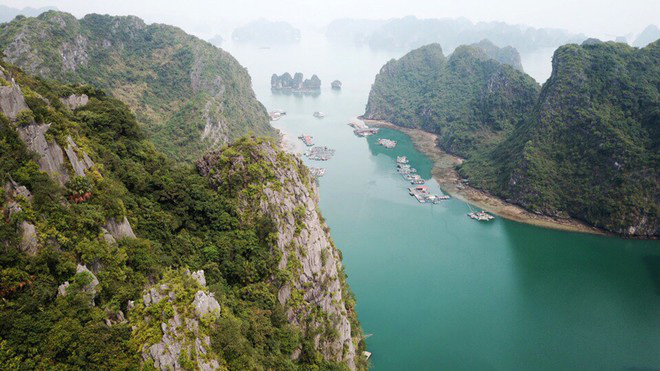 M&ugrave;a thu v&agrave;ng khua m&aacute;i ch&egrave;o kayak tr&ecirc;n vịnh Hạ Long - Ảnh 3.