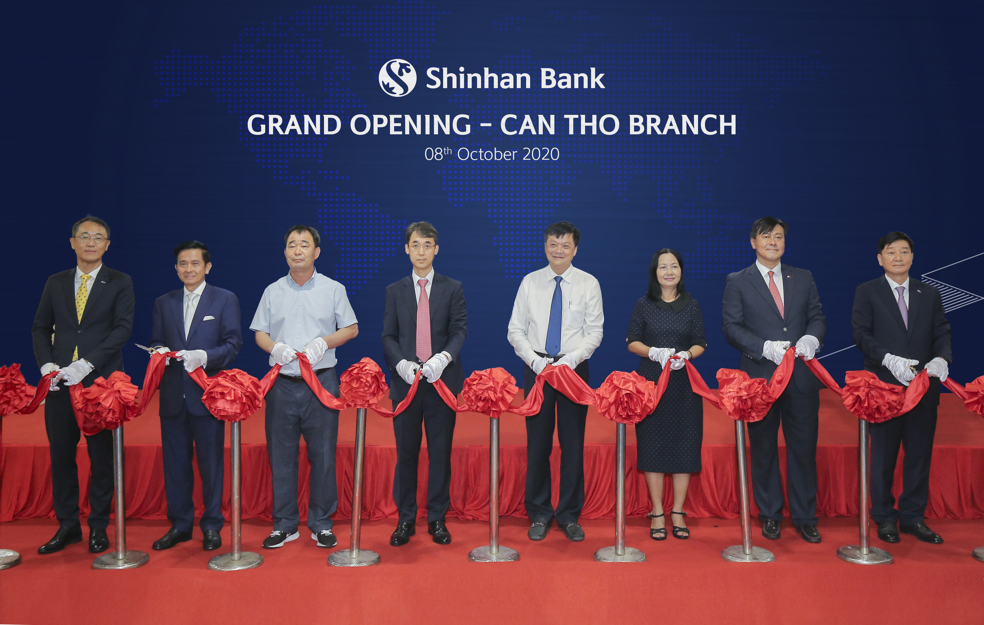 Ng&acirc;n h&agrave;ng Shinhan khai trương chi nh&aacute;nh Cần Thơ - Ảnh 1.