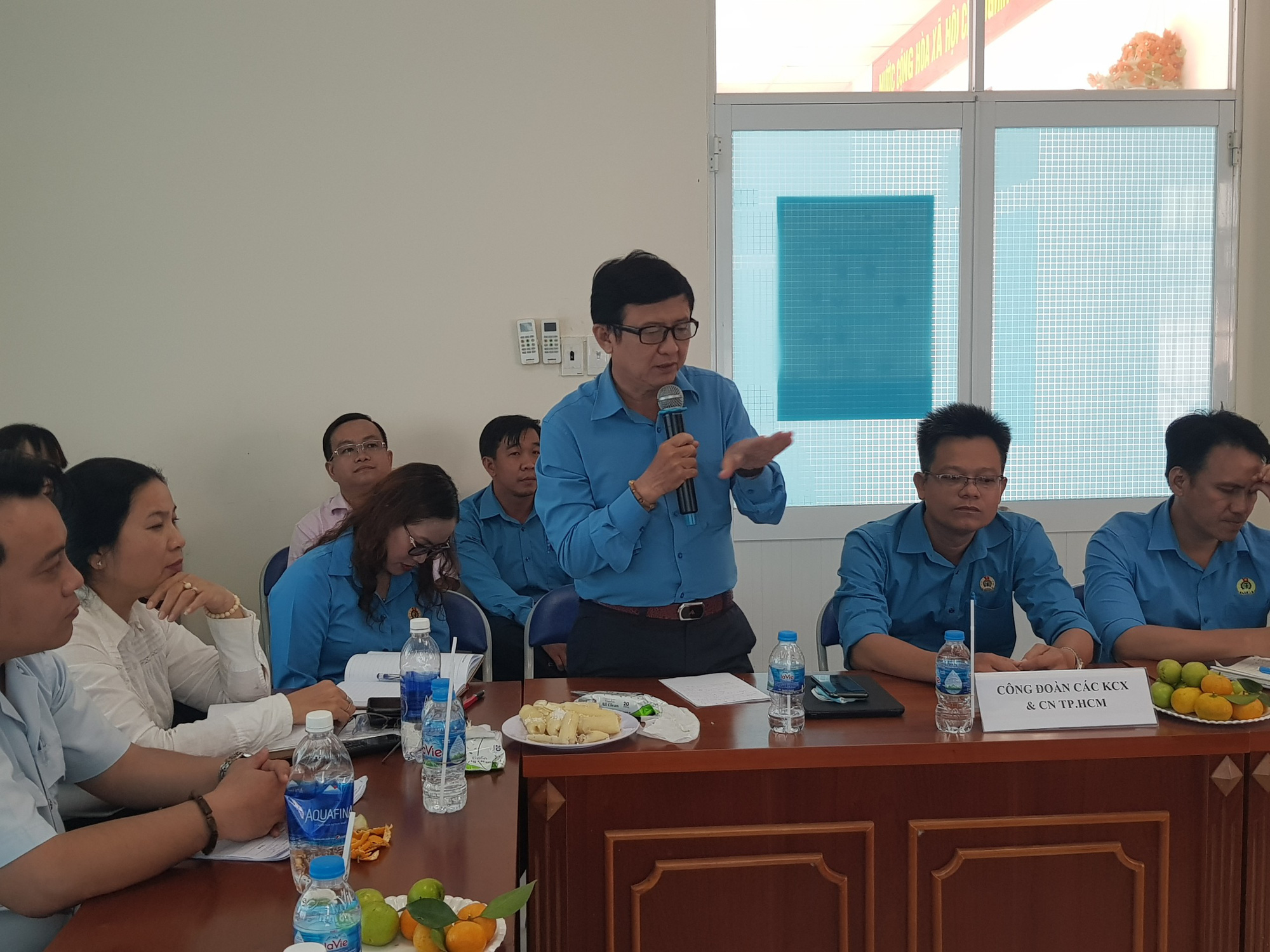 Bữa ăn chỉ 11.000 đồng, sao c&ocirc;ng nh&acirc;n đủ sức l&agrave;m việc? - Ảnh 1.